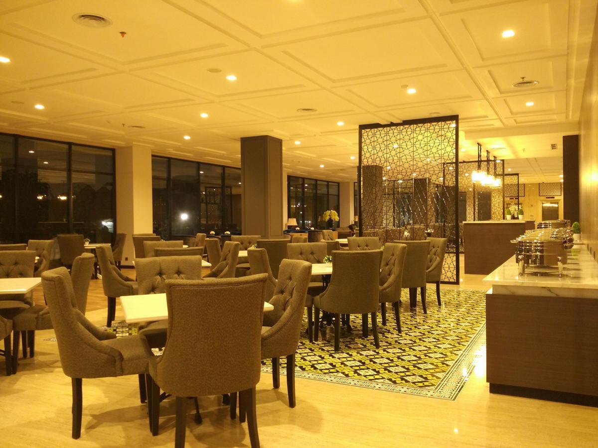 Rivoli Hotel Jakarta Exterior photo