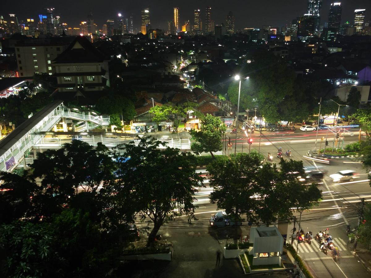 Rivoli Hotel Jakarta Exterior photo